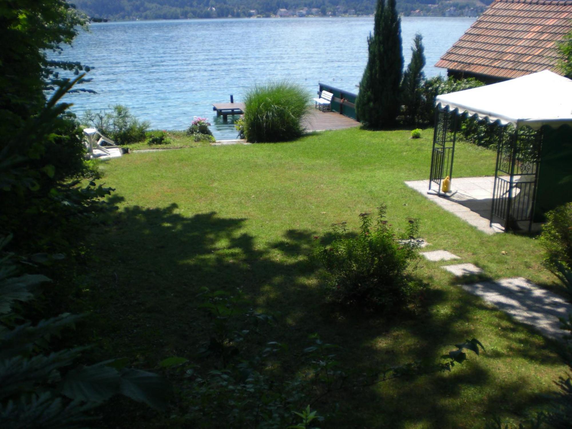 Haus Angelika - Ferienwohnung Woerthersee Portschach am Woerthersee Luaran gambar